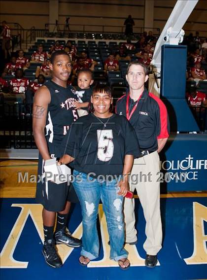 Thumbnail 3 in  2010 THCA All-Star Basketball Game photogallery.