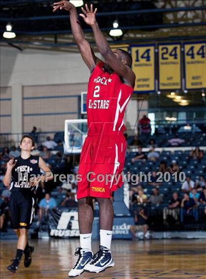 Thumbnail 1 in  2010 THCA All-Star Basketball Game photogallery.