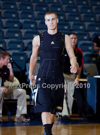Thumbnail 1 in  2010 THCA All-Star Basketball Game photogallery.