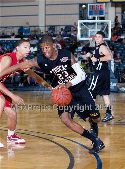 Thumbnail 3 in  2010 THCA All-Star Basketball Game photogallery.