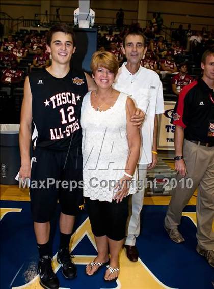 Thumbnail 1 in  2010 THCA All-Star Basketball Game photogallery.