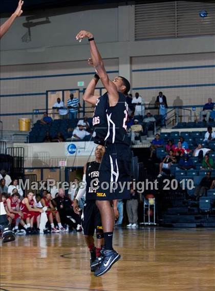 Thumbnail 3 in  2010 THCA All-Star Basketball Game photogallery.