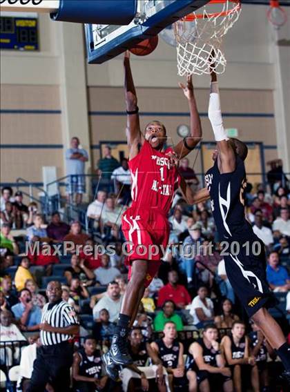 Thumbnail 1 in  2010 THCA All-Star Basketball Game photogallery.
