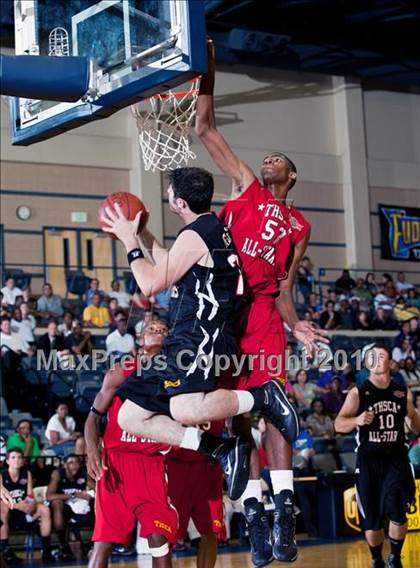 Thumbnail 1 in  2010 THCA All-Star Basketball Game photogallery.