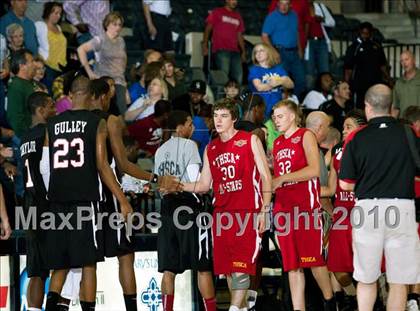 Thumbnail 2 in  2010 THCA All-Star Basketball Game photogallery.