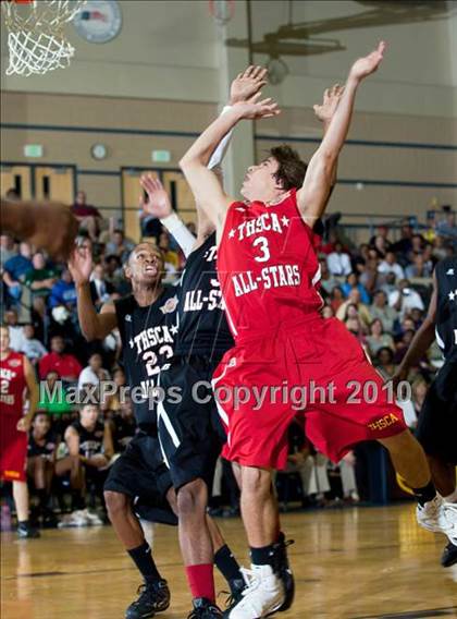Thumbnail 3 in  2010 THCA All-Star Basketball Game photogallery.