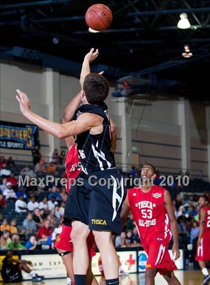 Thumbnail 2 in  2010 THCA All-Star Basketball Game photogallery.