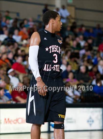 Thumbnail 2 in  2010 THCA All-Star Basketball Game photogallery.