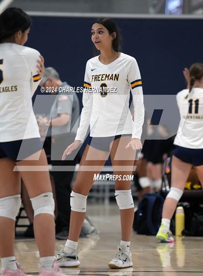 Thumbnail 2 in Giddings vs. Freeman (Legends Invitational) photogallery.