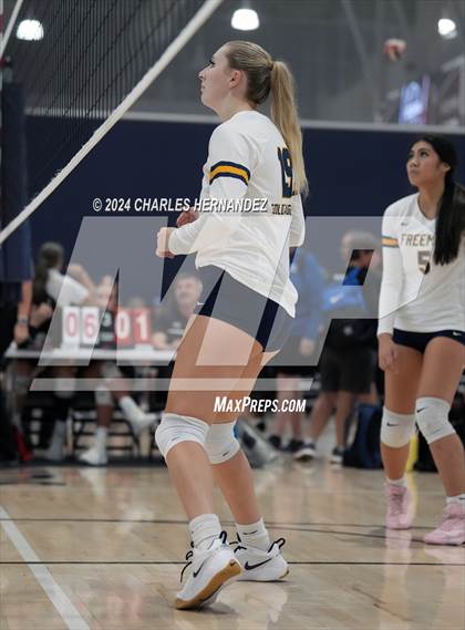 Thumbnail 3 in Giddings vs. Freeman (Legends Invitational) photogallery.