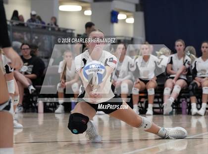 Thumbnail 2 in Giddings vs. Freeman (Legends Invitational) photogallery.