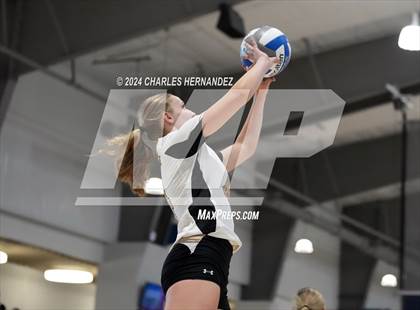 Thumbnail 3 in Giddings vs. Freeman (Legends Invitational) photogallery.