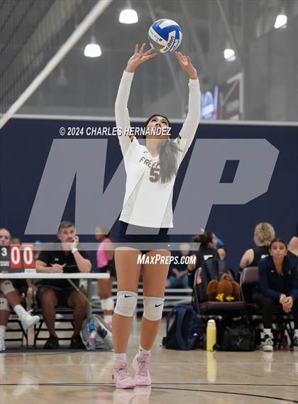 Thumbnail 2 in Giddings vs. Freeman (Legends Invitational) photogallery.