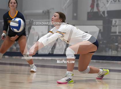 Thumbnail 3 in Giddings vs. Freeman (Legends Invitational) photogallery.