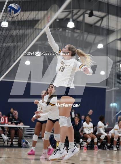 Thumbnail 1 in Giddings vs. Freeman (Legends Invitational) photogallery.