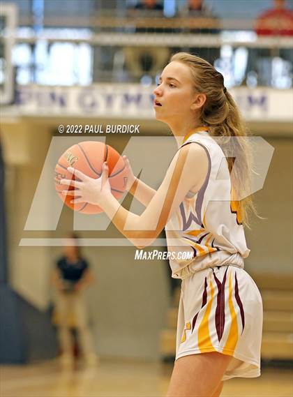 Thumbnail 3 in Otto-Eldred vs. Elk County Catholic (District IX Championship) photogallery.