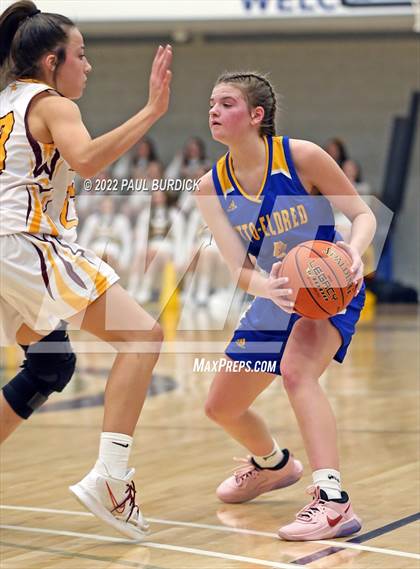 Thumbnail 3 in Otto-Eldred vs. Elk County Catholic (District IX Championship) photogallery.