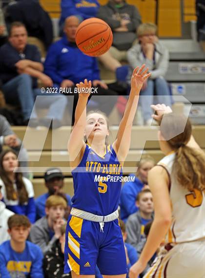 Thumbnail 3 in Otto-Eldred vs. Elk County Catholic (District IX Championship) photogallery.