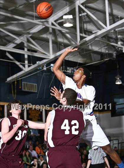 Thumbnail 3 in Fordham Prep vs Archbishop Stepinac (CHSAA Class A Quarterfinal) photogallery.