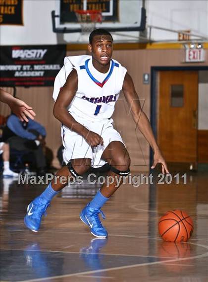 Thumbnail 1 in Fordham Prep vs Archbishop Stepinac (CHSAA Class A Quarterfinal) photogallery.