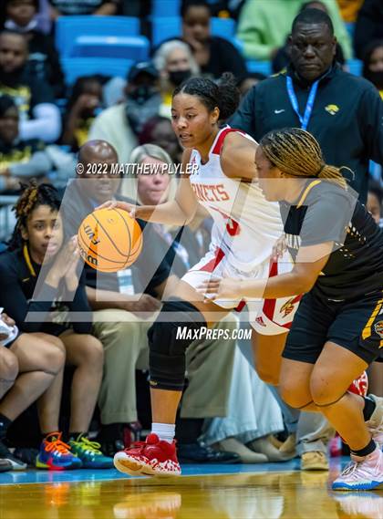 Thumbnail 3 in Salisbury vs. Farmville Central (NCHSAA 1A Final) (1 of 2 - the Game) photogallery.