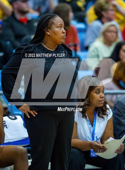 Thumbnail 3 in Salisbury vs. Farmville Central (NCHSAA 1A Final) (1 of 2 - the Game) photogallery.