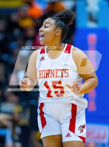 Thumbnail 2 in Salisbury vs. Farmville Central (NCHSAA 1A Final) (1 of 2 - the Game) photogallery.