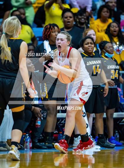 Thumbnail 3 in Salisbury vs. Farmville Central (NCHSAA 1A Final) (1 of 2 - the Game) photogallery.