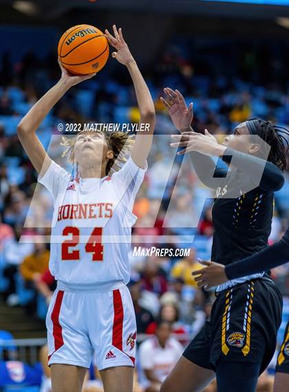 Thumbnail 1 in Salisbury vs. Farmville Central (NCHSAA 1A Final) (1 of 2 - the Game) photogallery.