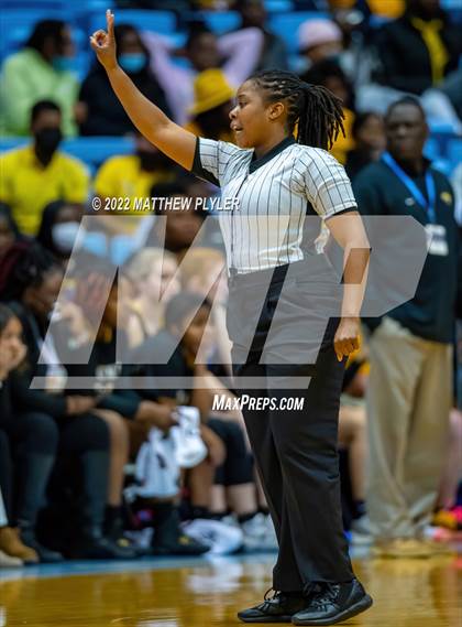 Thumbnail 1 in Salisbury vs. Farmville Central (NCHSAA 1A Final) (1 of 2 - the Game) photogallery.