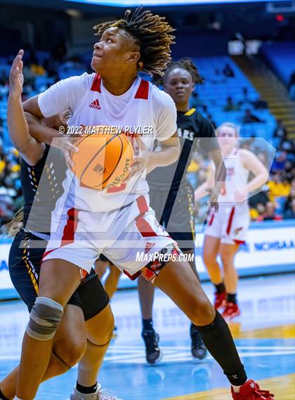 Thumbnail 2 in Salisbury vs. Farmville Central (NCHSAA 1A Final) (1 of 2 - the Game) photogallery.