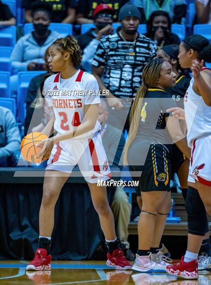 Thumbnail 1 in Salisbury vs. Farmville Central (NCHSAA 1A Final) (1 of 2 - the Game) photogallery.