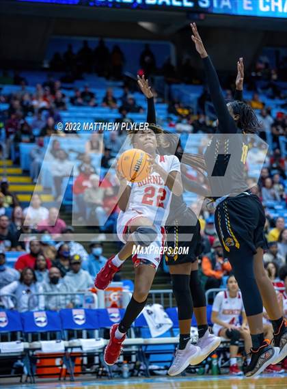Thumbnail 1 in Salisbury vs. Farmville Central (NCHSAA 1A Final) (1 of 2 - the Game) photogallery.