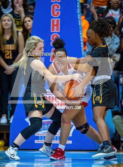 Thumbnail 2 in Salisbury vs. Farmville Central (NCHSAA 1A Final) (1 of 2 - the Game) photogallery.