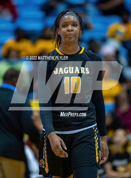 Thumbnail 2 in Salisbury vs. Farmville Central (NCHSAA 1A Final) (1 of 2 - the Game) photogallery.