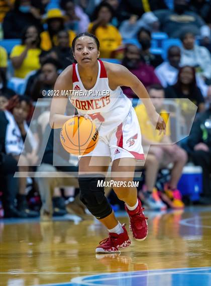 Thumbnail 3 in Salisbury vs. Farmville Central (NCHSAA 1A Final) (1 of 2 - the Game) photogallery.