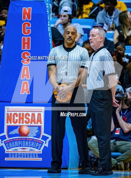 Thumbnail 1 in Salisbury vs. Farmville Central (NCHSAA 1A Final) (1 of 2 - the Game) photogallery.