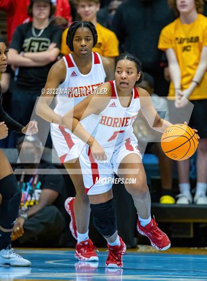 Thumbnail 3 in Salisbury vs. Farmville Central (NCHSAA 1A Final) (1 of 2 - the Game) photogallery.