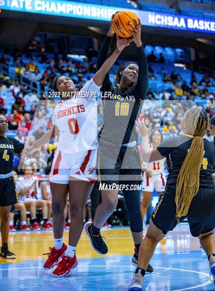 Thumbnail 1 in Salisbury vs. Farmville Central (NCHSAA 1A Final) (1 of 2 - the Game) photogallery.