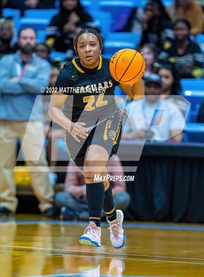 Thumbnail 3 in Salisbury vs. Farmville Central (NCHSAA 1A Final) (1 of 2 - the Game) photogallery.