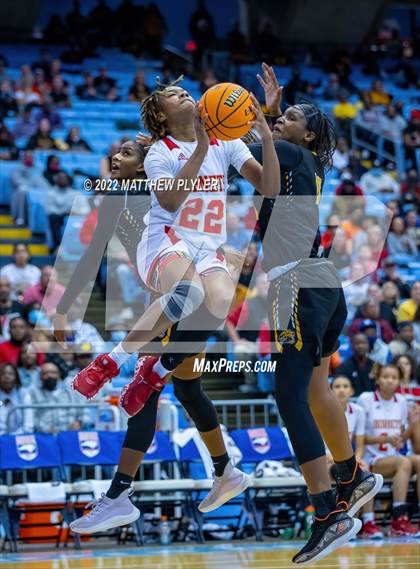Thumbnail 2 in Salisbury vs. Farmville Central (NCHSAA 1A Final) (1 of 2 - the Game) photogallery.