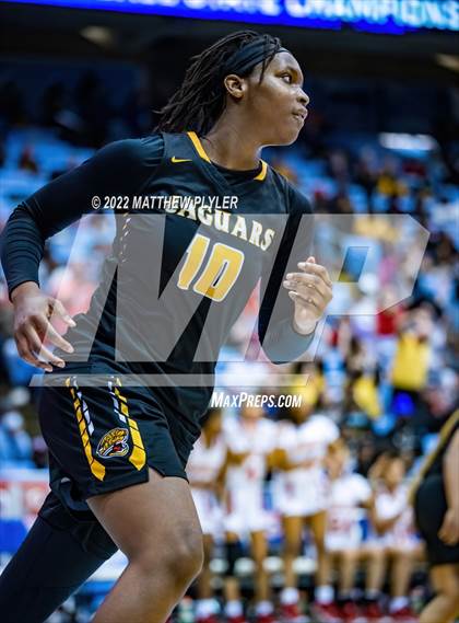 Thumbnail 3 in Salisbury vs. Farmville Central (NCHSAA 1A Final) (1 of 2 - the Game) photogallery.