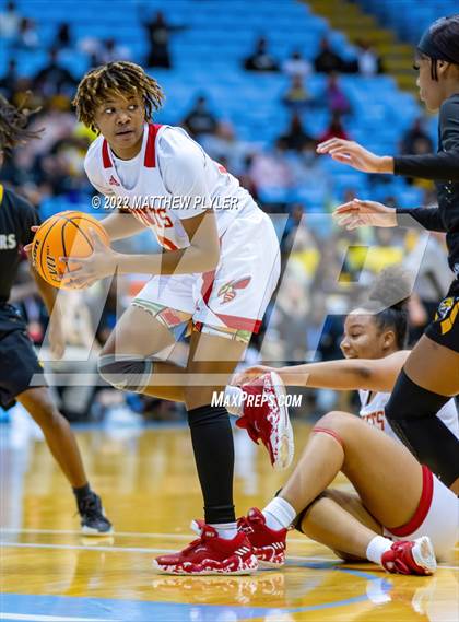 Thumbnail 3 in Salisbury vs. Farmville Central (NCHSAA 1A Final) (1 of 2 - the Game) photogallery.