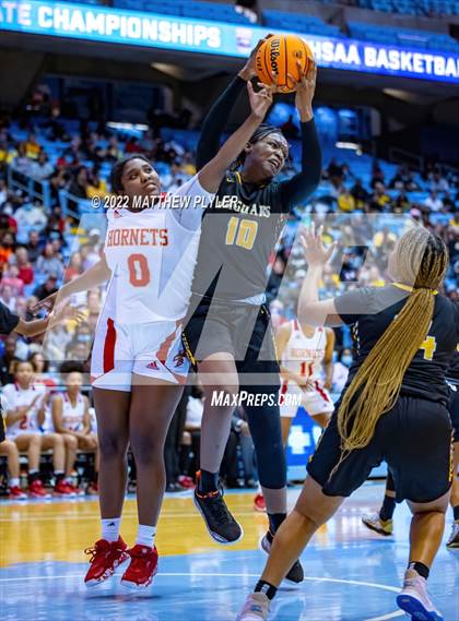 Thumbnail 3 in Salisbury vs. Farmville Central (NCHSAA 1A Final) (1 of 2 - the Game) photogallery.