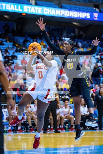 Thumbnail 2 in Salisbury vs. Farmville Central (NCHSAA 1A Final) (1 of 2 - the Game) photogallery.