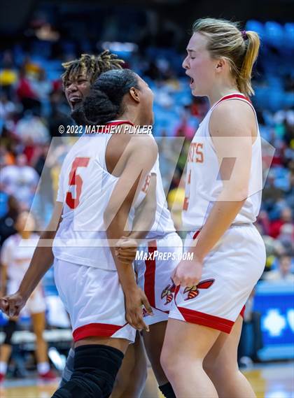 Thumbnail 1 in Salisbury vs. Farmville Central (NCHSAA 1A Final) (1 of 2 - the Game) photogallery.