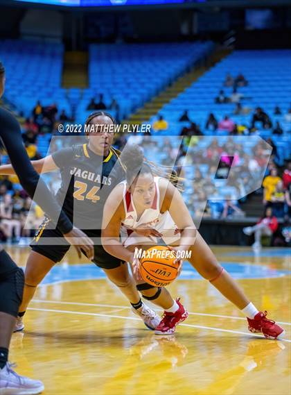 Thumbnail 3 in Salisbury vs. Farmville Central (NCHSAA 1A Final) (1 of 2 - the Game) photogallery.
