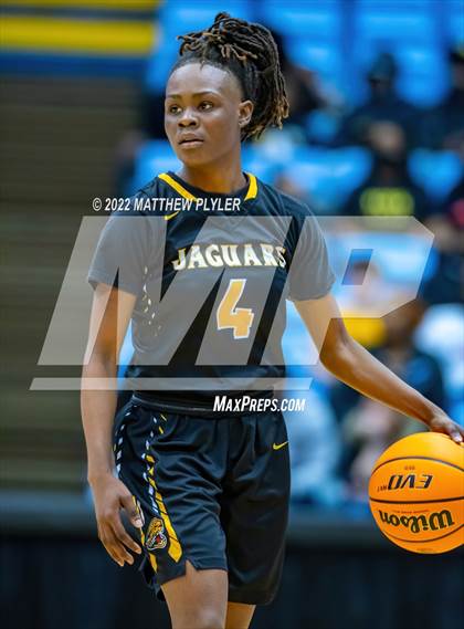 Thumbnail 3 in Salisbury vs. Farmville Central (NCHSAA 1A Final) (1 of 2 - the Game) photogallery.