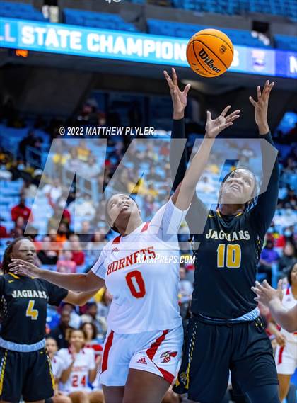 Thumbnail 2 in Salisbury vs. Farmville Central (NCHSAA 1A Final) (1 of 2 - the Game) photogallery.