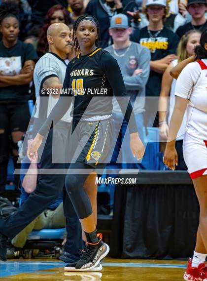 Thumbnail 2 in Salisbury vs. Farmville Central (NCHSAA 1A Final) (1 of 2 - the Game) photogallery.